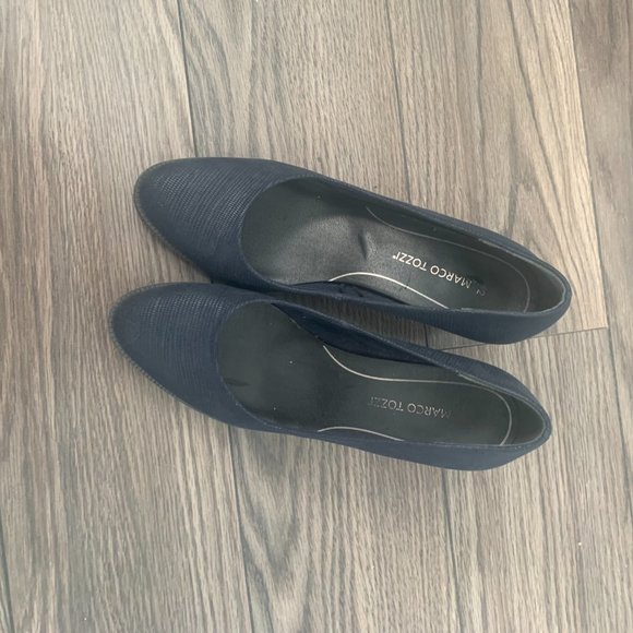 Navy Block Heel - Picture 5 of 5